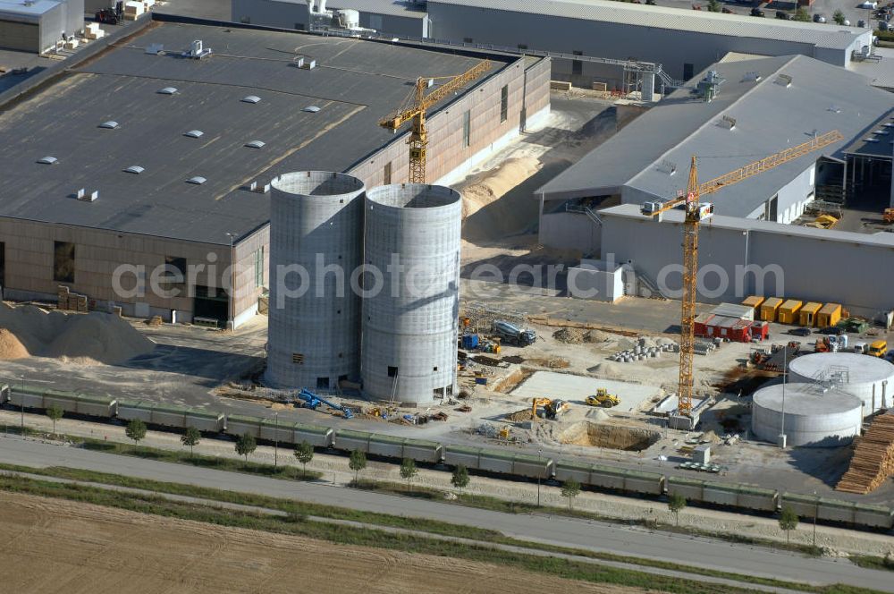 Aerial photograph INGOLSTADT - Im bayerischen Städtekreuz München, Regensburg, Nürnberg und Augsburg liegt der InterPark. Das Gewerbegebiet bietet eine Gesamtfläche von rund zwei Millionen Quadratmeter. Ein Projekt der HVB-Immobilien AG.