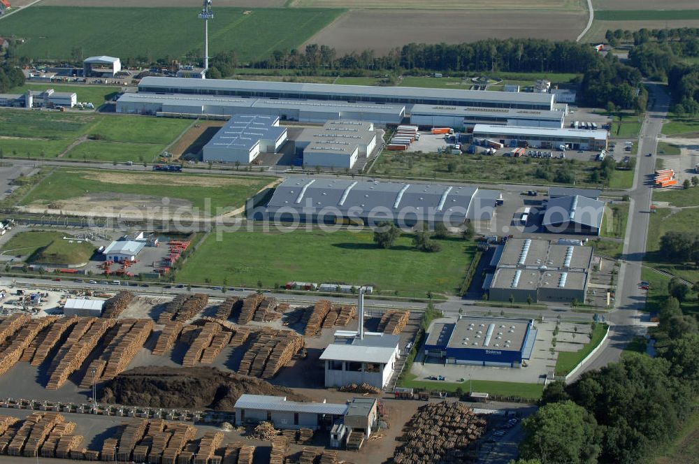 INGOLSTADT from the bird's eye view: Im bayerischen Städtekreuz München, Regensburg, Nürnberg und Augsburg liegt der InterPark. Das Gewerbegebiet bietet eine Gesamtfläche von rund zwei Millionen Quadratmeter. Ein Projekt der HVB-Immobilien AG.