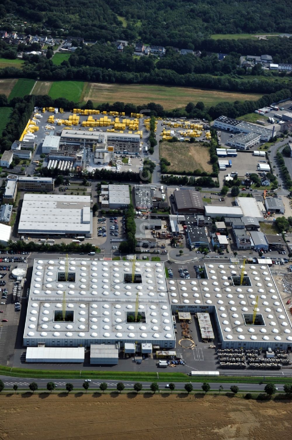 Köln from the bird's eye view: View of commercial area in Cologne in North Rhine-Westphalia