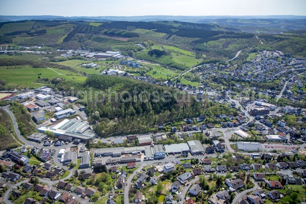 Aerial image Netphen - Industrial estate and company settlement on Kreuztaler Strasse in the district Dreis-Tiefenbach in Netphen in the state North Rhine-Westphalia, Germany