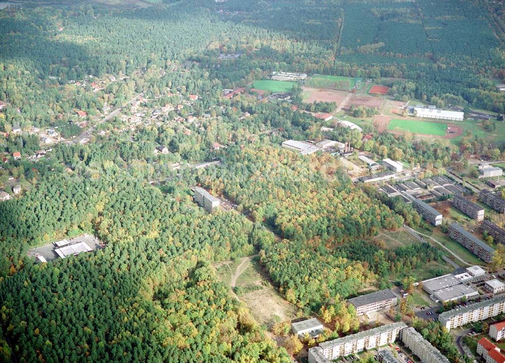 Eggersdorf bei Strausberg from the bird's eye view: Gewerbegebiet an der Landhausstraße in Eggersdorf bei Strausberg.