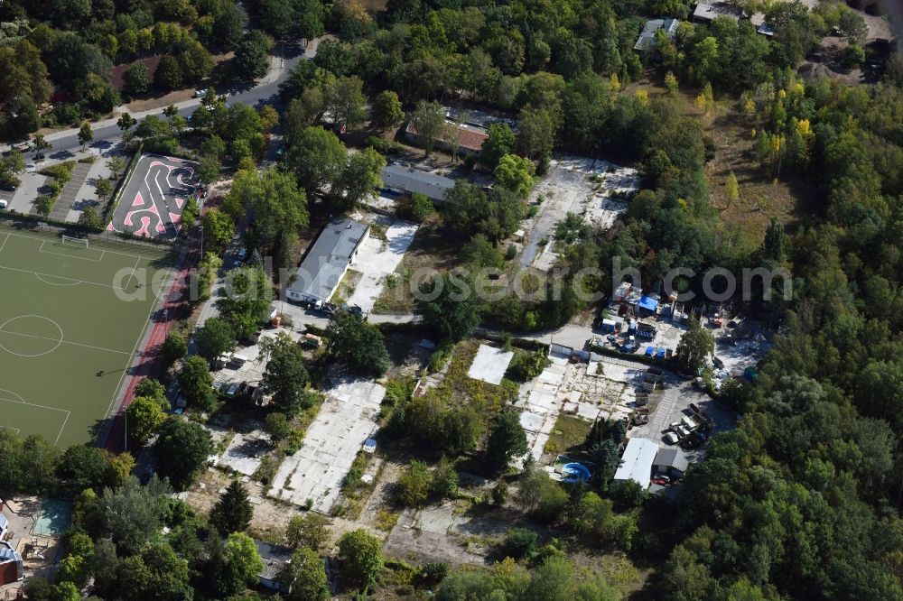 Aerial photograph Berlin - Industrial estate and company settlement on Landweg in the district Lichterfelde in Berlin, Germany