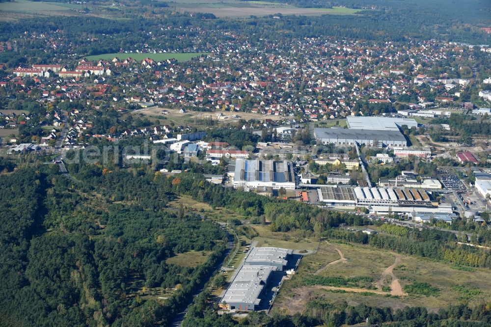 Fürstenwalde/Spree from above - Industrial estate and company settlement Lise-Meitner-Strasse in Fuerstenwalde/Spree in the state Brandenburg, Germany