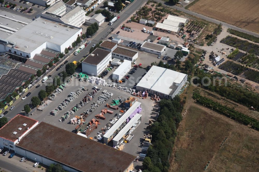 Mainz from the bird's eye view: Industrial estate and company settlement in Mainz- Hechtsheim in the state Rhineland-Palatinate