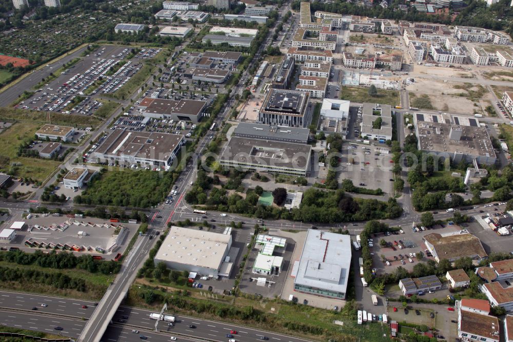 Mainz from above - Industrial estate and company settlement on street Heiligkreuzweg - Emy-Roeder-Strasse in the district Weisenau in Mainz in the state Rhineland-Palatinate, Germany