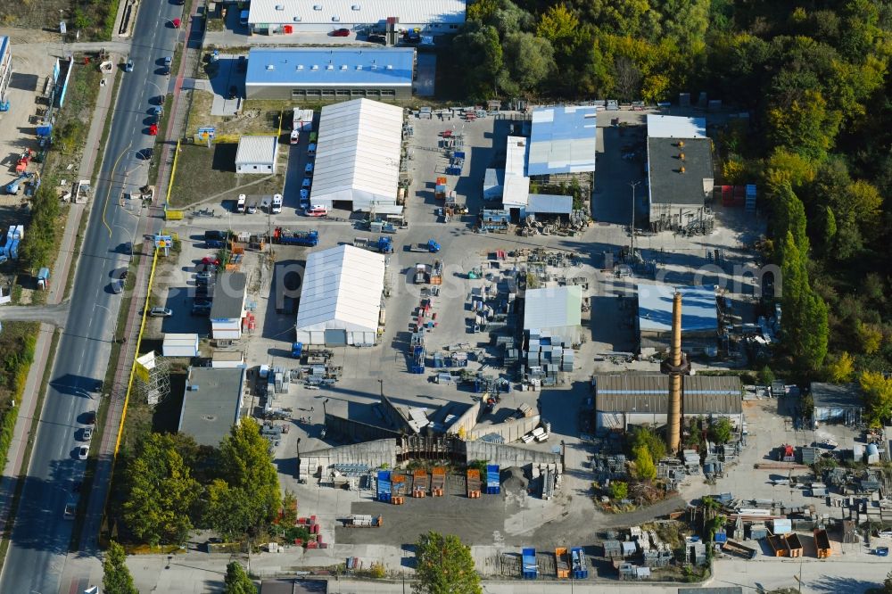 Aerial photograph Berlin - Industrial estate and company settlement of Neumann Geruestbau GmbH on Bitterfelof Strasseasse in the district Marzahn in Berlin, Germany