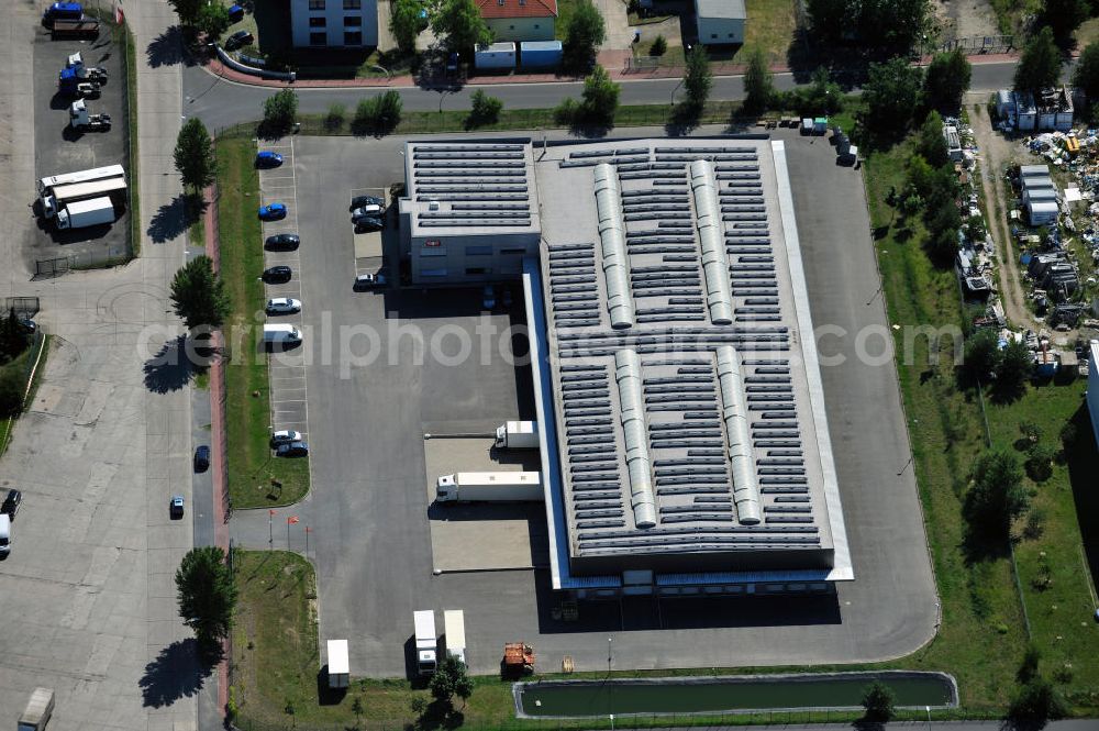 Aerial image Neuseddin - Gewerbeimmobilie an der Pappelallee 34 im Gewerbegebiet Neuseddin in Brandenburg. Ein Projekt der Unternehmensgruppe Markus Gerold. Commercial property at the street Pappelallee in the business park Neuseddin.