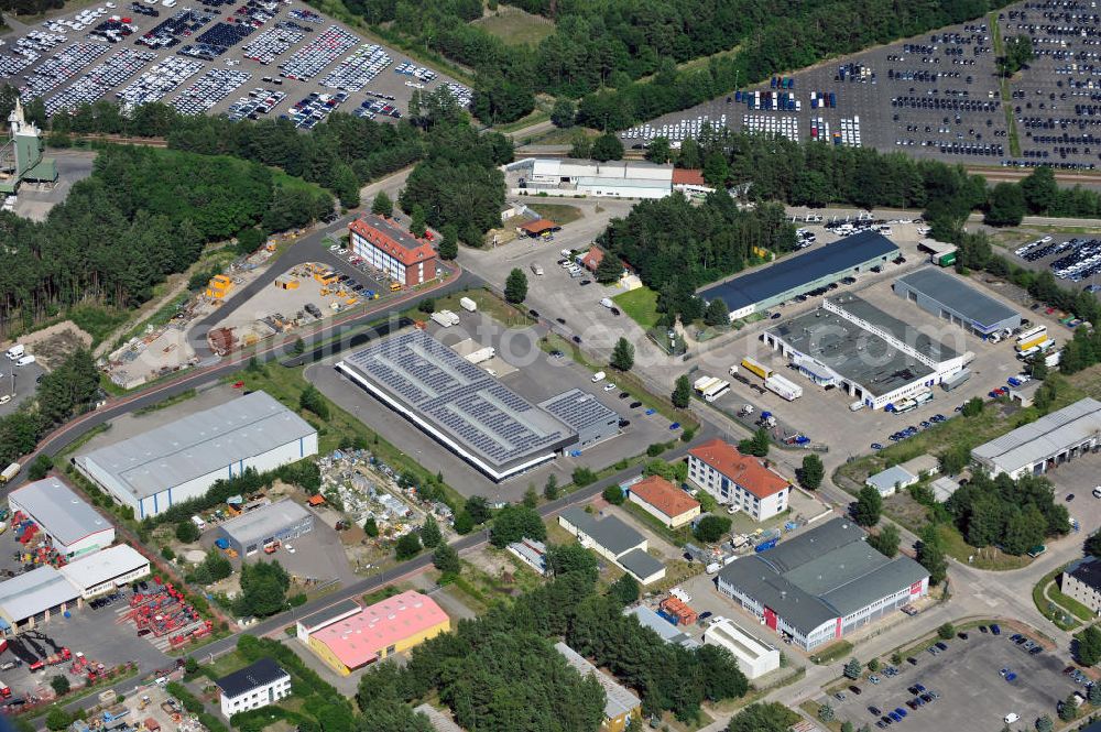 Aerial photograph Neuseddin - Gewerbeimmobilie an der Pappelallee 34 im Gewerbegebiet Neuseddin in Brandenburg. Ein Projekt der Unternehmensgruppe Markus Gerold. Commercial property at the street Pappelallee in the business park Neuseddin.