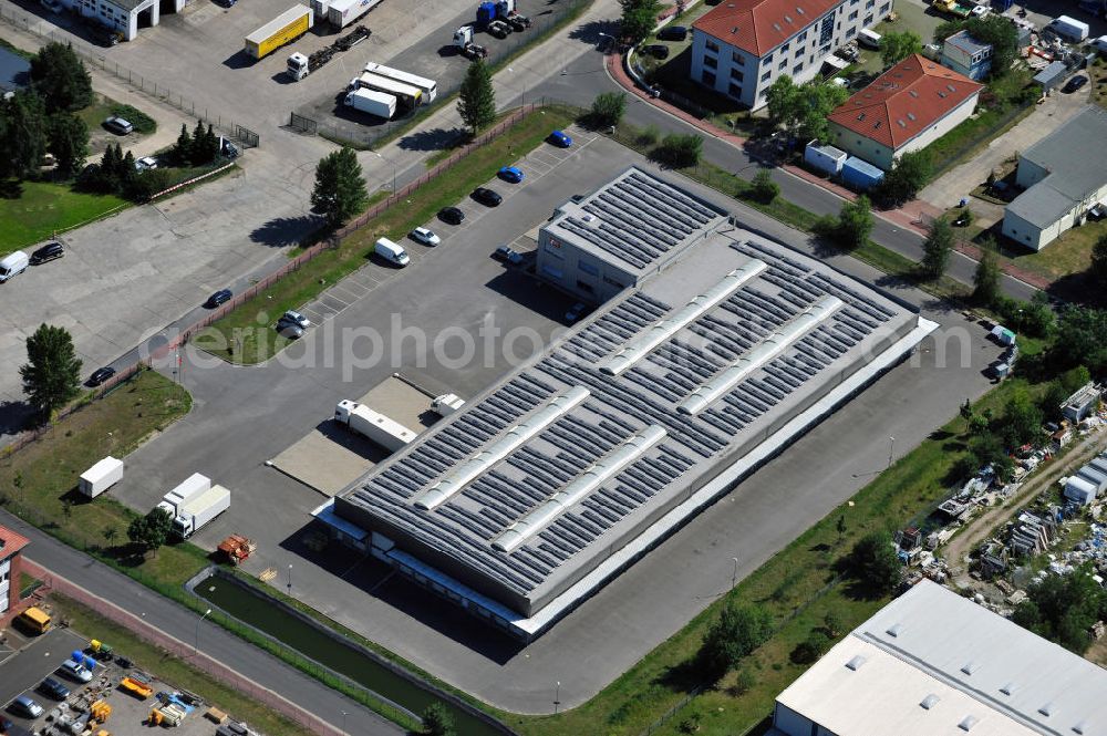 Aerial image Neuseddin - Gewerbeimmobilie an der Pappelallee 34 im Gewerbegebiet Neuseddin in Brandenburg. Ein Projekt der Unternehmensgruppe Markus Gerold. Commercial property at the street Pappelallee in the business park Neuseddin.