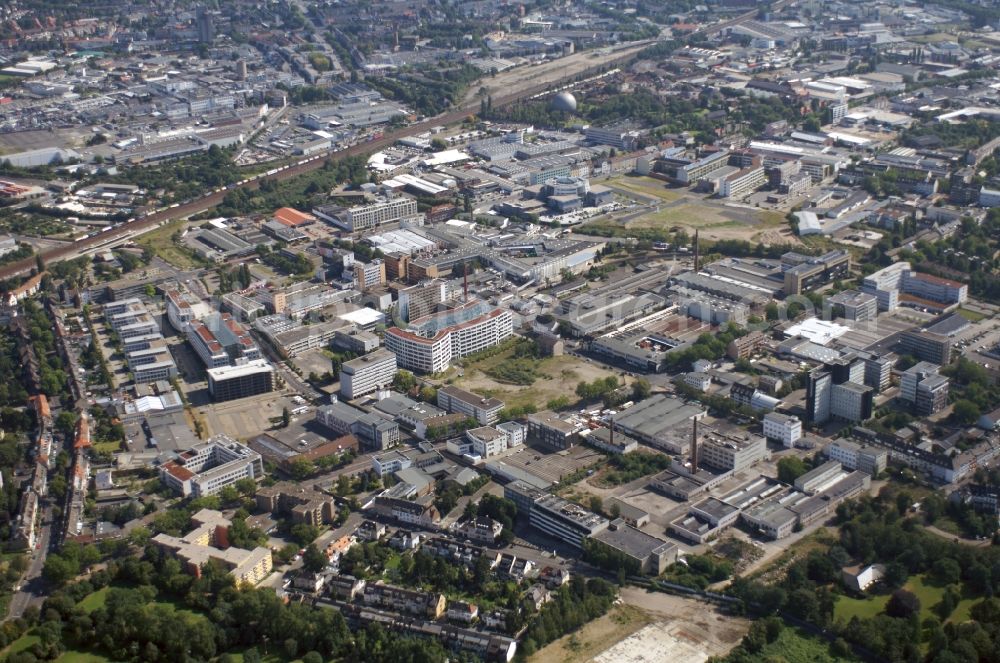 Köln from above - Industrial estate and company settlement in the district Braunsfeld in Cologne in the state North Rhine-Westphalia, Germany