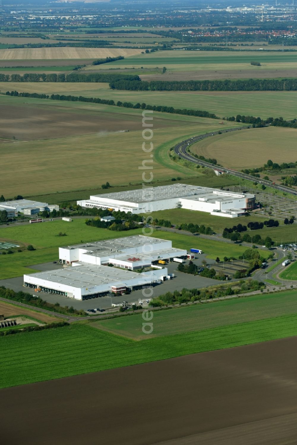 Aerial image Sülzetal - Industrial estate and company settlement on B81 in the district Langenweddingen in Suelzetal in the state Saxony-Anhalt, Germany