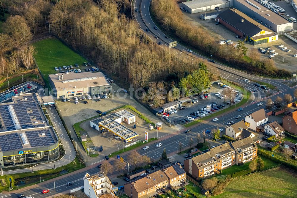 Aerial photograph Duisburg - Industrial estate and company settlement on street Friedrich-Ebert-Strasse in the district Walsum in Duisburg at Ruhrgebiet in the state North Rhine-Westphalia, Germany