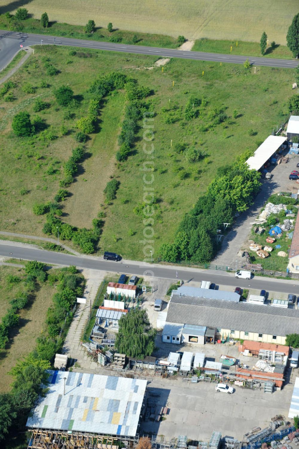 Aerial photograph Bernau - Blick auf das Gewerbegebiet Pappelallee in Bernau mit dem Hauptsitz der Firma BFB Böttcher Böttcher Fensterbau GmbH.