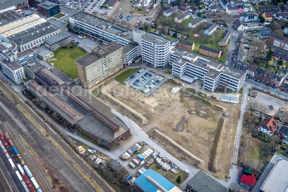 Aerial photograph Oberhausen - Industrial estate and company settlement of Quartier231 with logistics buildings and office buildings and the development area of the industrial wasteland along the Duisburger Strasse in Oberhausen at Ruhrgebiet in the state North Rhine-Westphalia, Germany