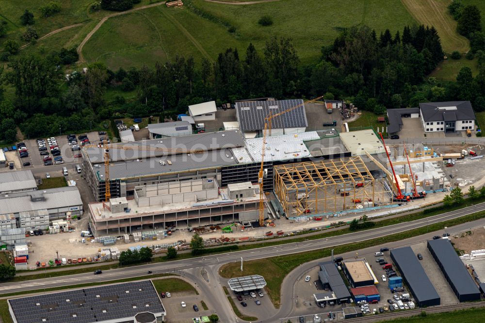 Rangendingen from the bird's eye view: Industrial estate and company settlement on street Daimlerstrasse in Rangendingen in the state Baden-Wuerttemberg, Germany