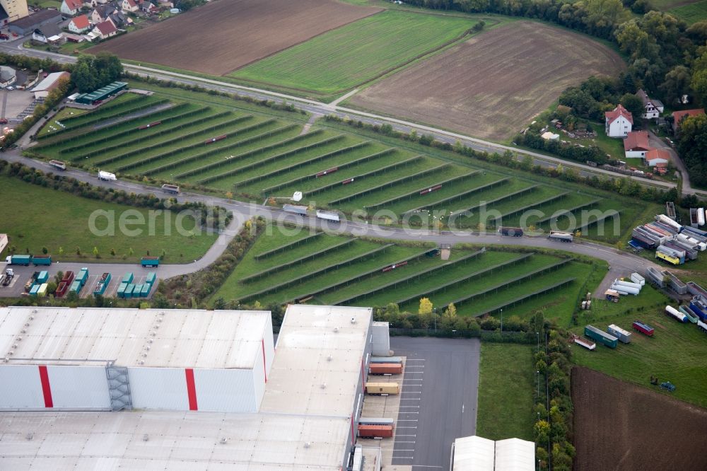 Aerial photograph Donnersdorf - Industrial estate and company settlement Am Roedertor in Donnersdorf in the state Bavaria