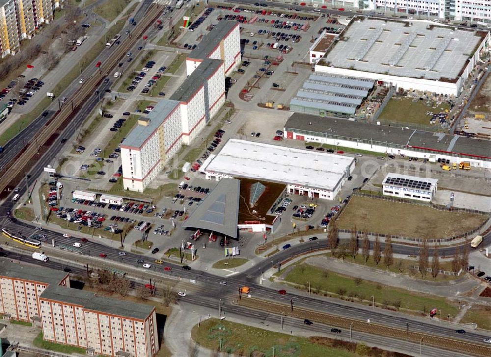 Aerial image Berlin / Marzahn - Gewerbegebiet an der Rhinstrasse mit einem TOYOTA-Autohaus in Berlin-Marzahn.