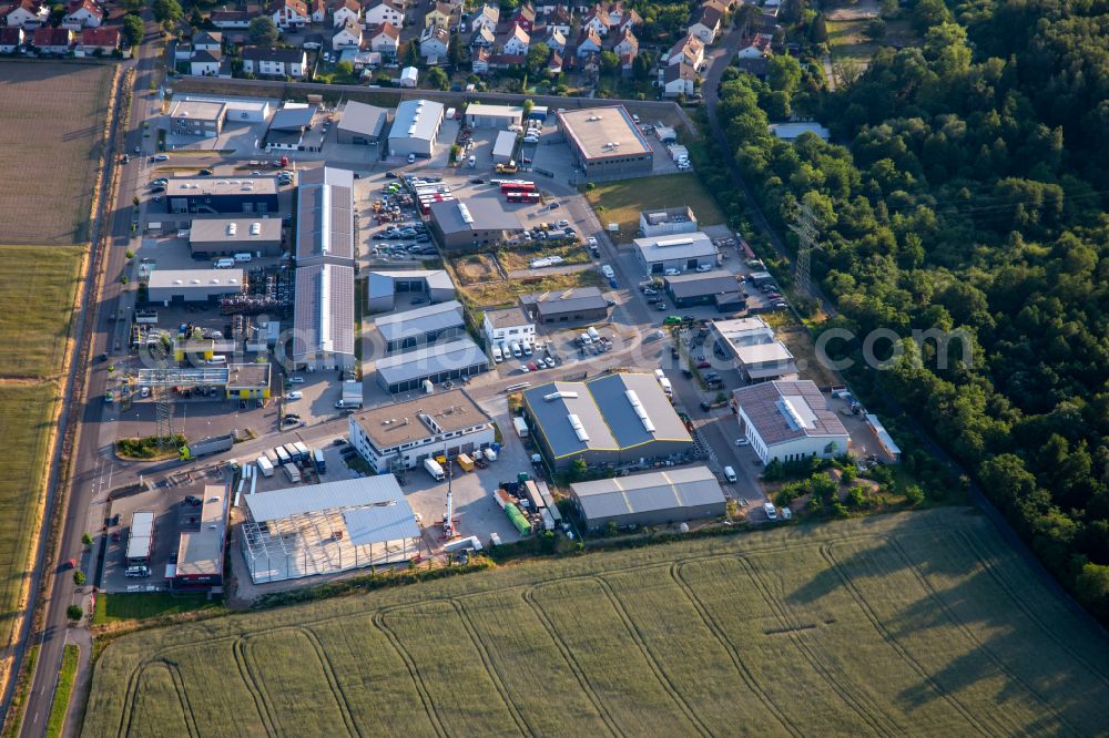 Aerial image Linkenheim-Hochstetten - Industrial estate and company settlement Roemeracker in Linkenheim-Hochstetten in the state Baden-Wuerttemberg, Germany