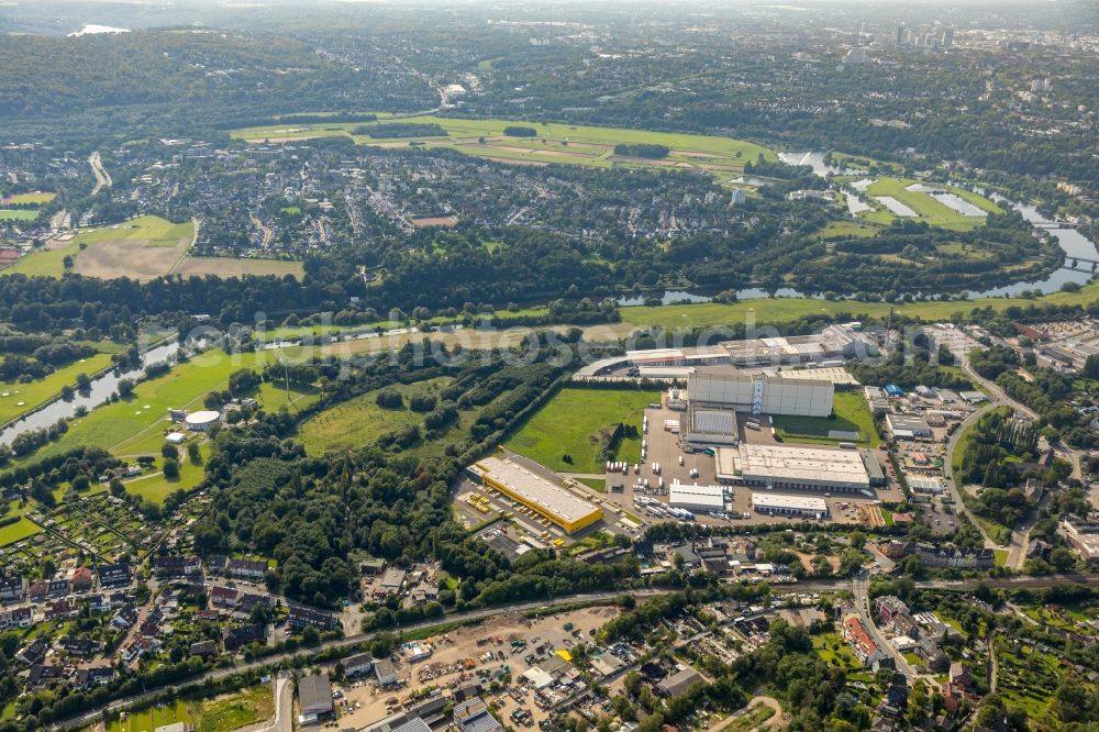 Essen from the bird's eye view: Industrial estate and company settlement around the Dahlhauser Str., the Ruhrau and the Horster Strasse in Essen in the state North Rhine-Westphalia, Germany