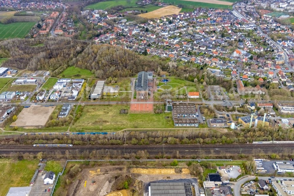 Aerial image Hamm - Industrial estate and company settlement on Sachsenweg in the district Heessen in Hamm at Ruhrgebiet in the state North Rhine-Westphalia, Germany