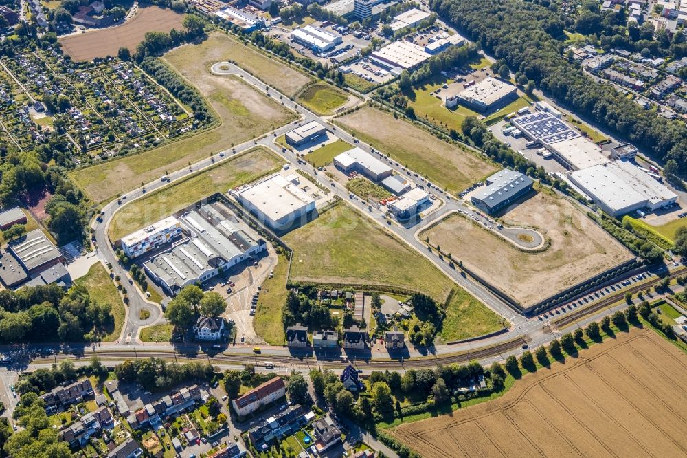 Bochum from above - Industrial estate and company settlement An of Salzstrasse - Am Hellweg overlooking the building of the AUKTORA GmbH and the EnergieEffizienzA?Zentrum in Bochum in the state North Rhine-Westphalia, Germany