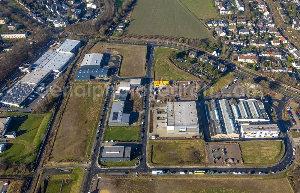 Bochum from above - Industrial estate and company settlement An of Salzstrasse - Am Hellweg in Bochum at Ruhrgebiet in the state North Rhine-Westphalia, Germany