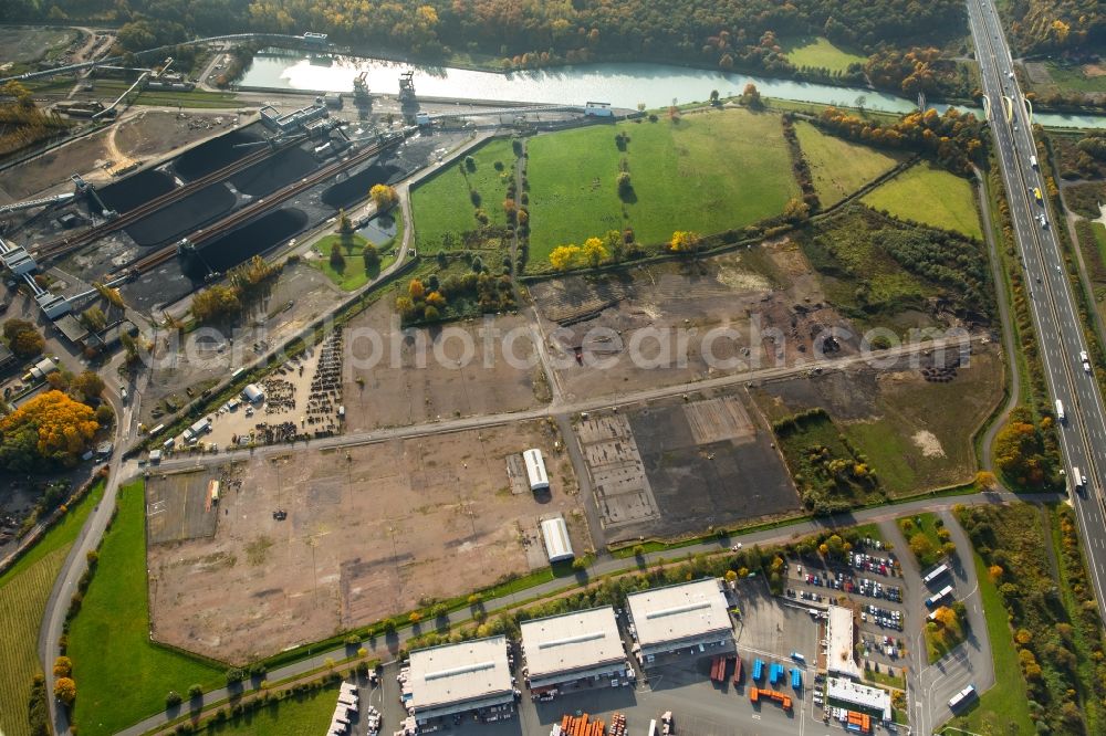 Hamm from the bird's eye view: Commercial park Schmehausen in the Schmehausen part of Hamm and course of the federal motorway A2 in the state of North Rhine-Westphalia