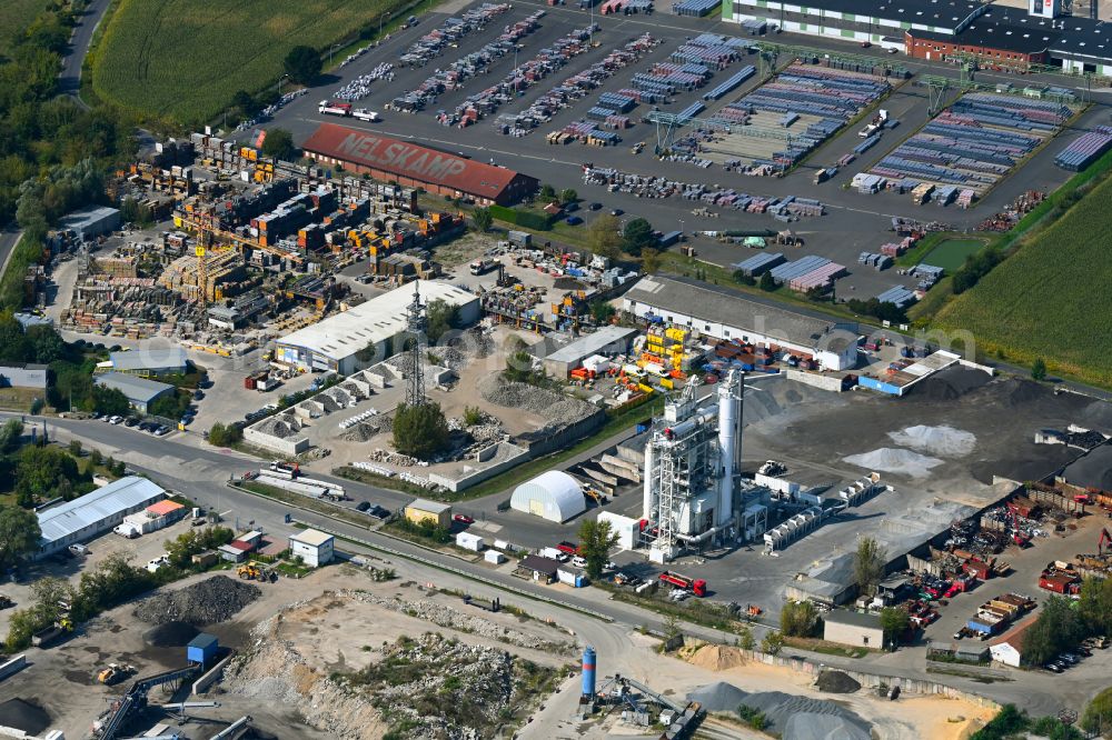 Schönerlinde from the bird's eye view: Business park in the industrial area on street Schoenerlinder Bahnhofstrasse in Schoenerlinde in the state Brandenburg, Germany