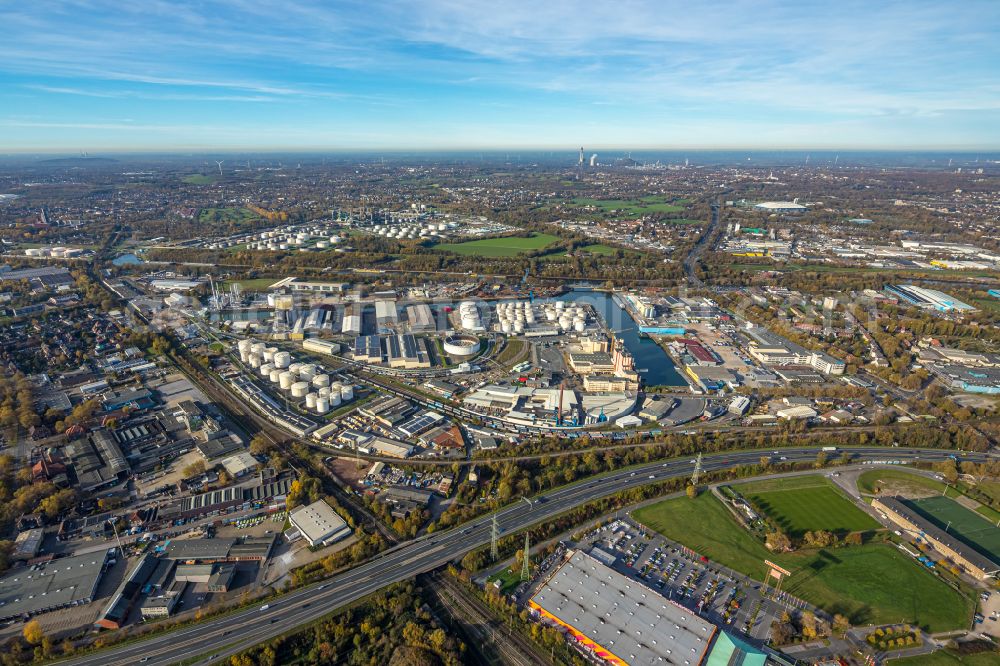 Aerial photograph Gelsenkirchen - Industrial estate and company settlement on Stadthafen in the district Schalke-Nord in Gelsenkirchen at Ruhrgebiet in the state North Rhine-Westphalia, Germany