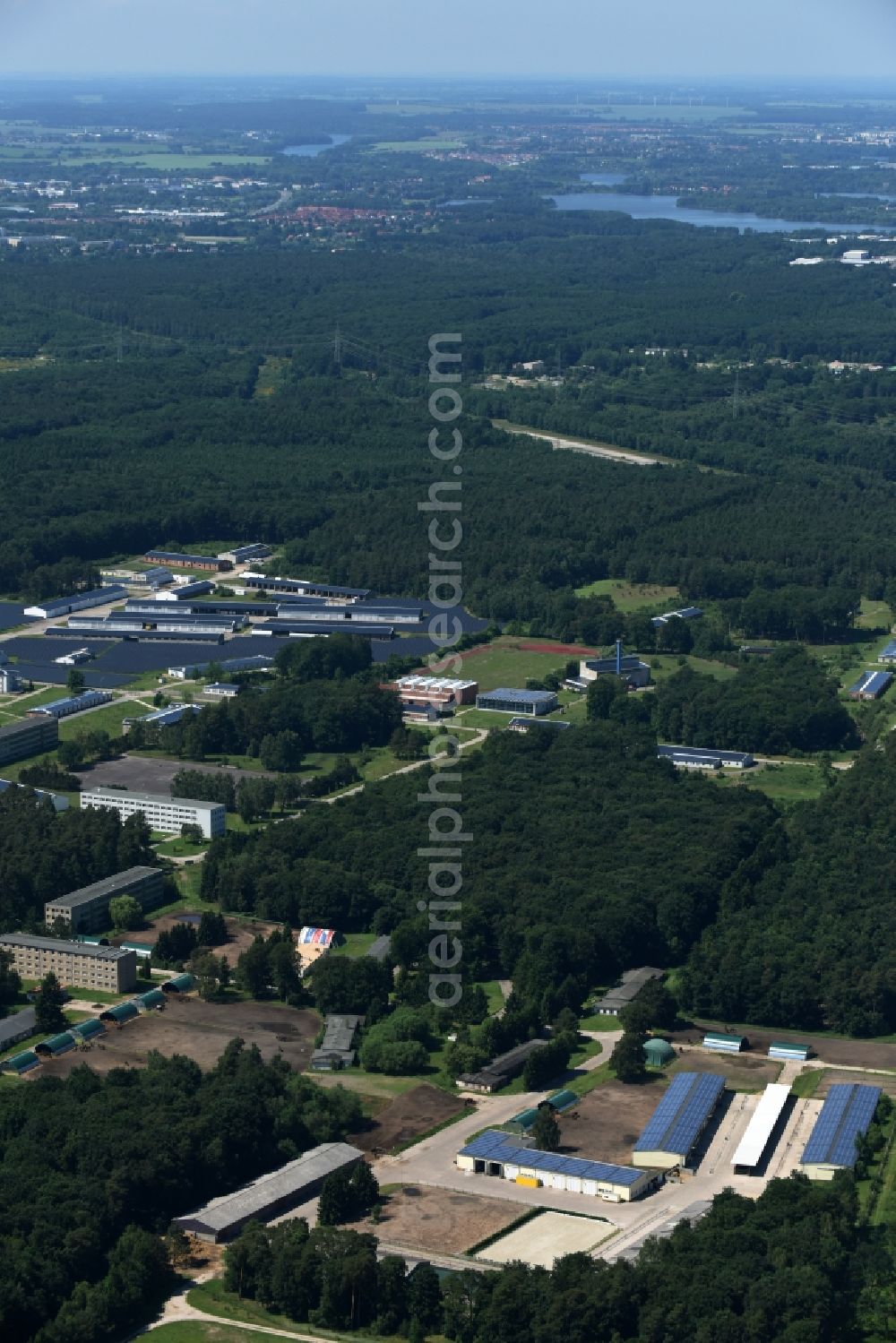 Aerial photograph Schwerin - Industrial estate and company settlement Stern Buchholz in Schwerin in the state Mecklenburg - Western Pomerania