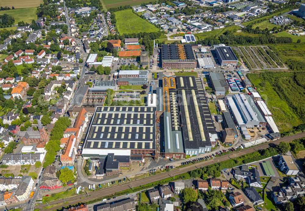 Witten from above - Industrial estate and company settlement on Stockumer Strasse overlooking university buildings of the Private Universitaet Witten/Herdecke gGmbH in Witten in the state North Rhine-Westphalia, Germany