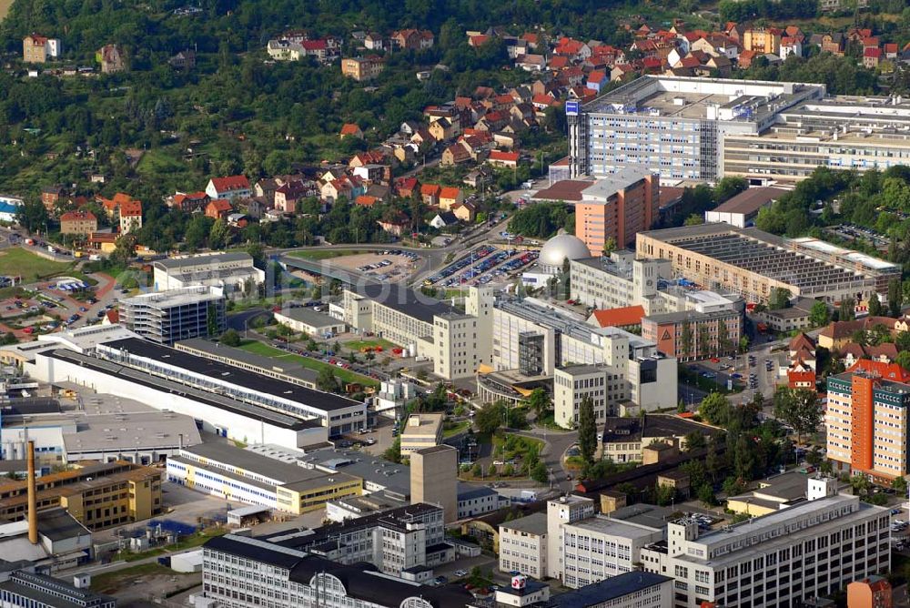 Jena from the bird's eye view: Blick auf das Gewerbegebiet Tatzendpromenade. Die Fläche umfasst die Gewerbebereiche beidseitig der Tatzendpromenade, die Standort bekannter Unternehmen wie der Carl Zeiss Jena GmbH, der Schott Jenaer Glas GmbH, der Jenapharm GmbH & Co. KG und Jenahexal Pharma GmbH und der Fachhochschule Jena sind. Kontakt: Stadtverwaltung Jena, Wirtschaftsförderung, Frau Koch, Leutragraben 1, 07743 Jena; Postfach 100 338, 07703 Jena; Tel.: 03641 49 50 24