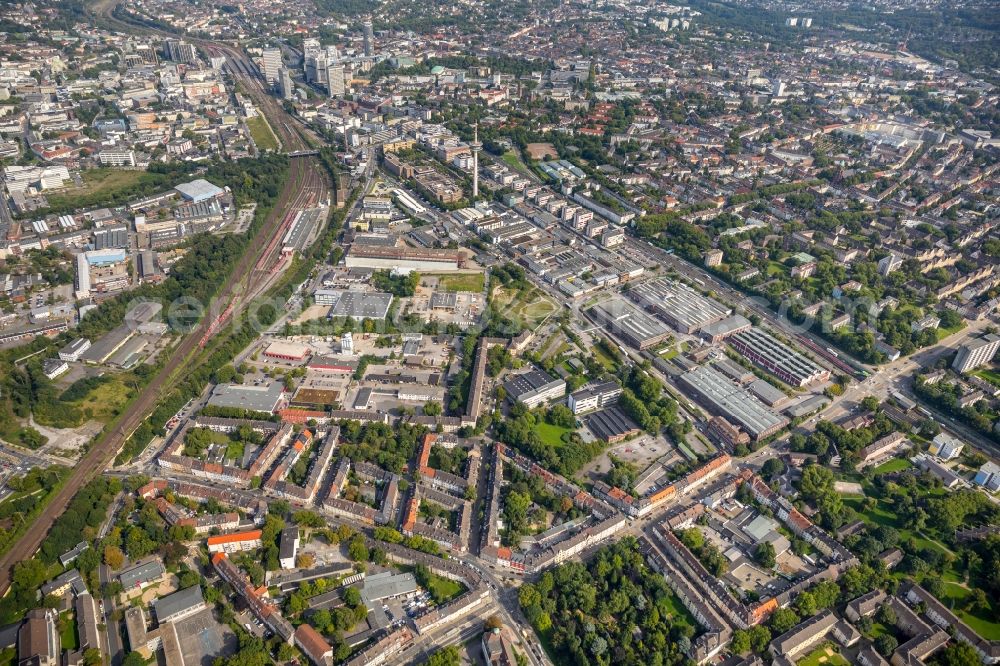 Essen from the bird's eye view: Industrial estate and company settlement Technologie- and Gewerbepark Muenchener Strasse in Essen in the state North Rhine-Westphalia, Germany