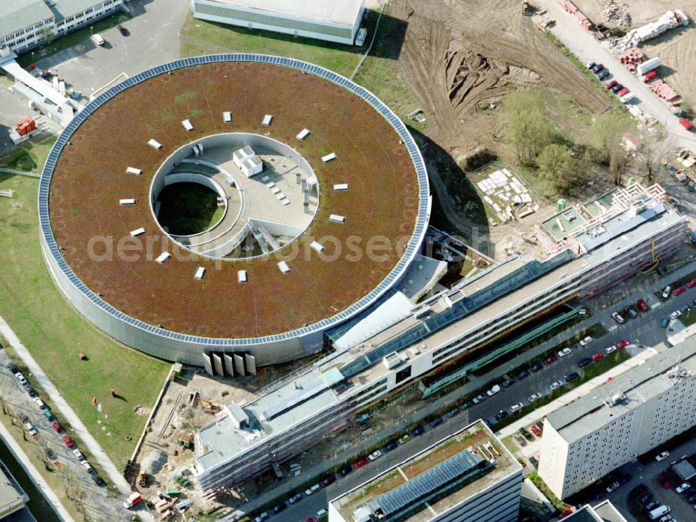 Aerial photograph Berlin - Industrial estate and company settlement Technologiepark Adlershof in the district Adlershof - Johannisthal in Berlin, Germany