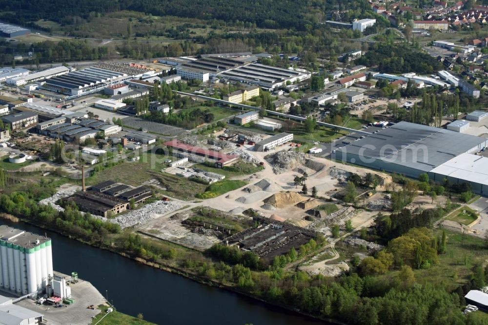 Fürstenwalde/Spree from above - Industrial estate and company settlement on Traenkeweg in Fuerstenwalde/Spree in the state Brandenburg