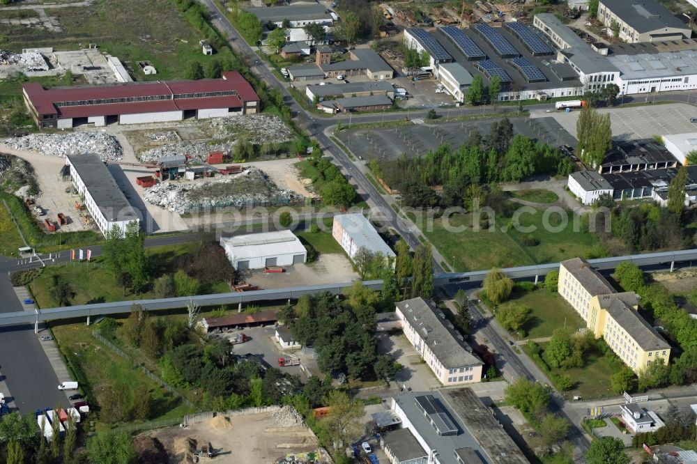 Fürstenwalde/Spree from above - Industrial estate and company settlement on Traenkeweg in Fuerstenwalde/Spree in the state Brandenburg