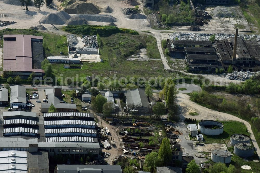 Fürstenwalde/Spree from above - Industrial estate and company settlement on Traenkeweg in Fuerstenwalde/Spree in the state Brandenburg