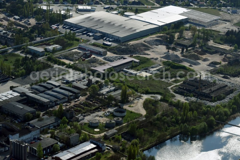 Aerial photograph Fürstenwalde/Spree - Industrial estate and company settlement on Traenkeweg in Fuerstenwalde/Spree in the state Brandenburg