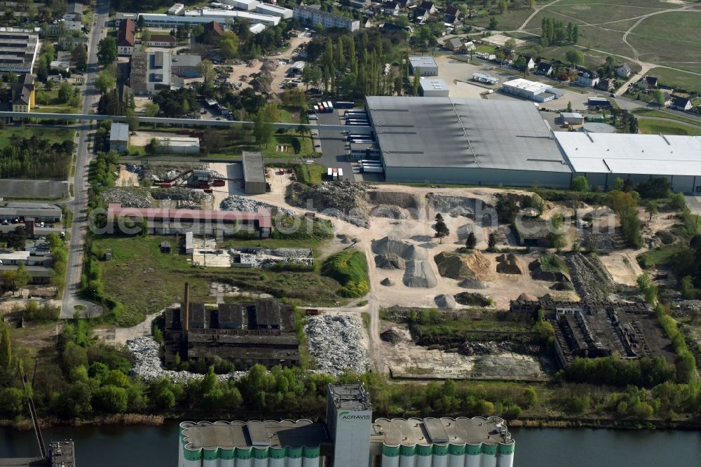 Fürstenwalde/Spree from above - Industrial estate and company settlement on Traenkeweg in Fuerstenwalde/Spree in the state Brandenburg