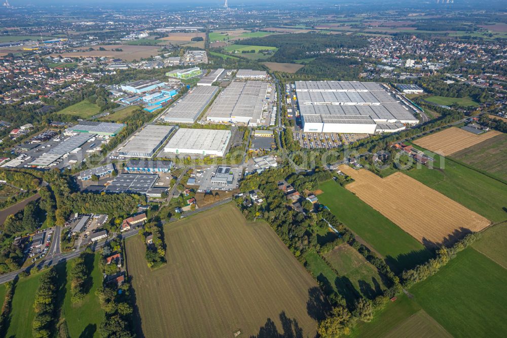 Unna from the bird's eye view: Industrial estate and company settlement in Unna at Ruhrgebiet in the state North Rhine-Westphalia, Germany