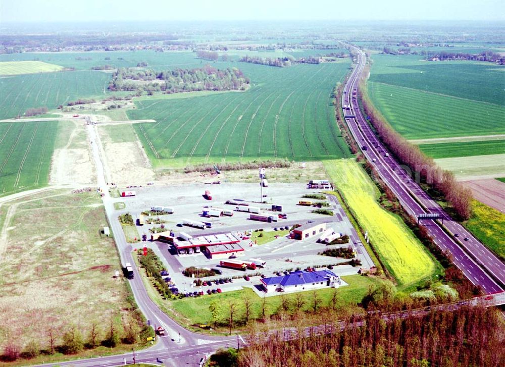 Aerial image Vehlefanz / BRB - Gewerbegebiet Vehlefanz an der Autobahn A10 Richtung Rostock / Hamburg und der Landstraße L 17 Schwante-Berlin. Ein Projekt der Brandenburgischen Boden mbH.