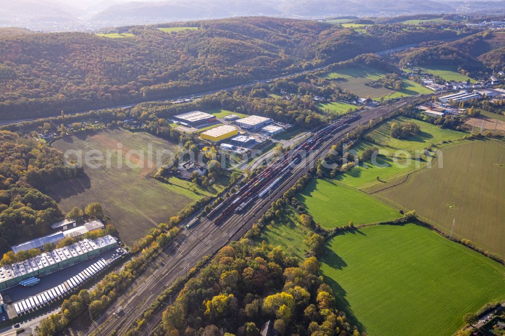 Hagen from the bird's eye view: Industrial estate and company settlement on B226 Volmarsteiner Strasse in Hagen in the state North Rhine-Westphalia, Germany