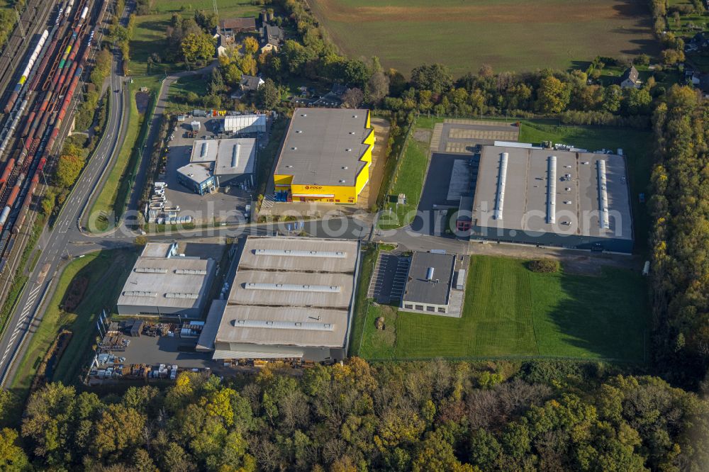 Aerial photograph Hagen - Industrial estate and company settlement on B226 Volmarsteiner Strasse in Hagen in the state North Rhine-Westphalia, Germany