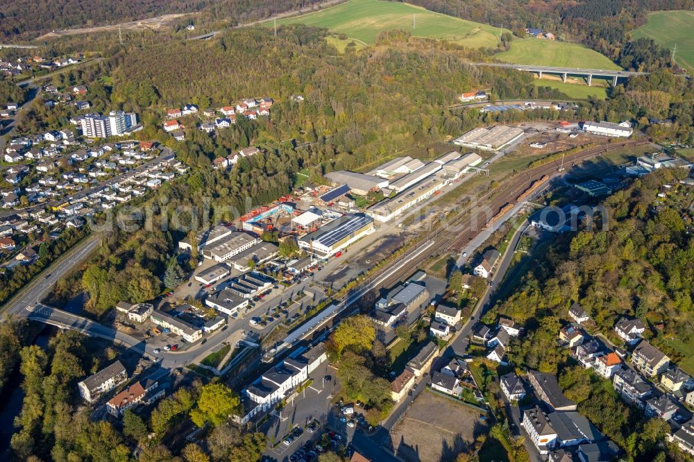 Aerial photograph Arnsberg - Industrial estate and company settlement Zu den Werkstaetten in Arnsberg in the state North Rhine-Westphalia, Germany