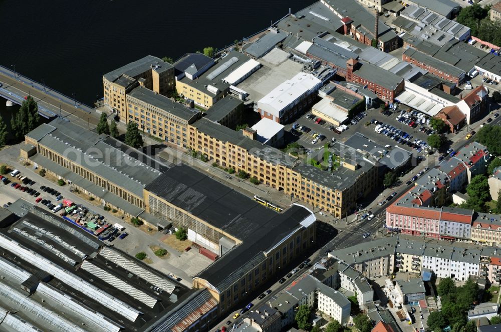 Aerial photograph Berlin - Gewerbegebiet Wilhelminenhofstrasse in Upper Schoeneweide in Berlin