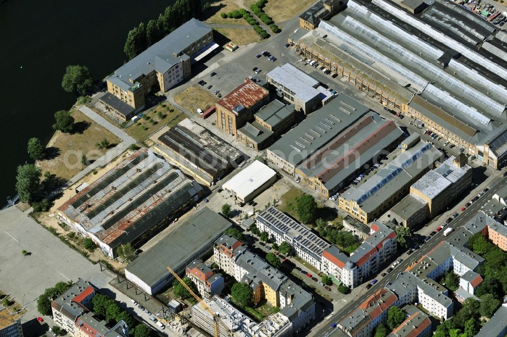 Berlin from above - Gewerbegebiet Wilhelminenhofstrasse in Upper Schoeneweide in Berlin