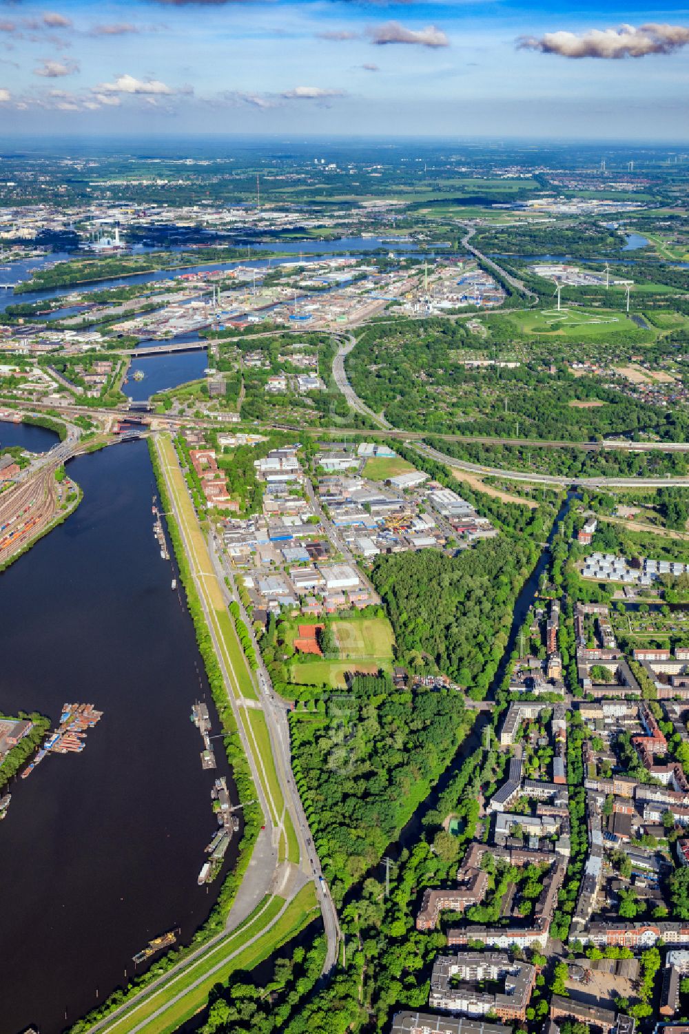 Hamburg from the bird's eye view: Business park in the industrial area Stenzelring on street Stenzelring in Hamburg, Germany