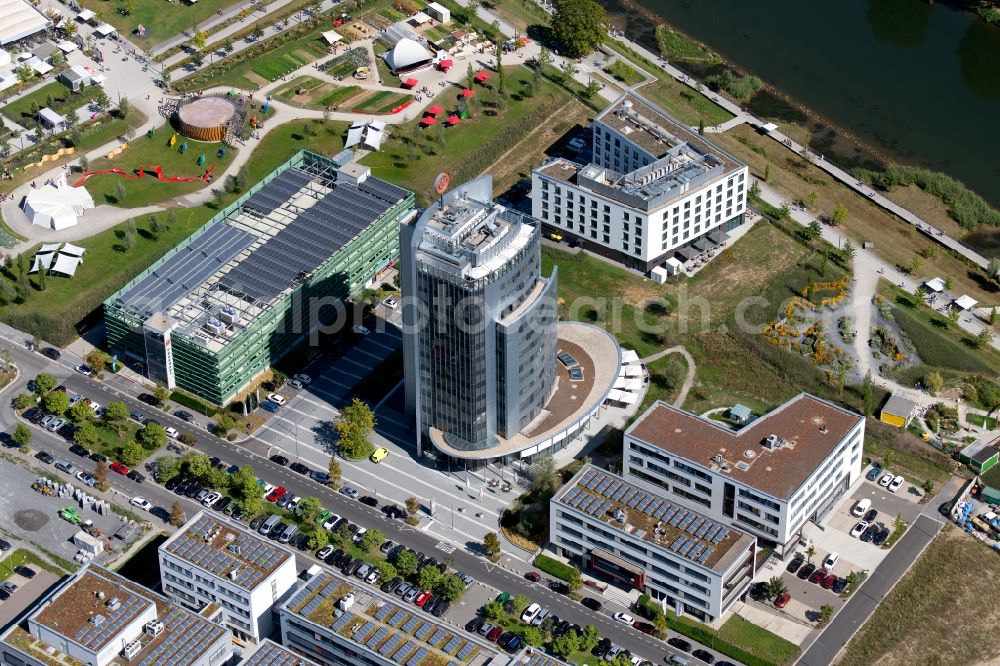 Heilbronn from the bird's eye view: Industrial estate and company settlement ZUKUNFTSPARK WOHLGELEGEN UND INNOVATIONSFARBIK HEILBRONN in Heilbronn in the state Baden-Wurttemberg, Germany