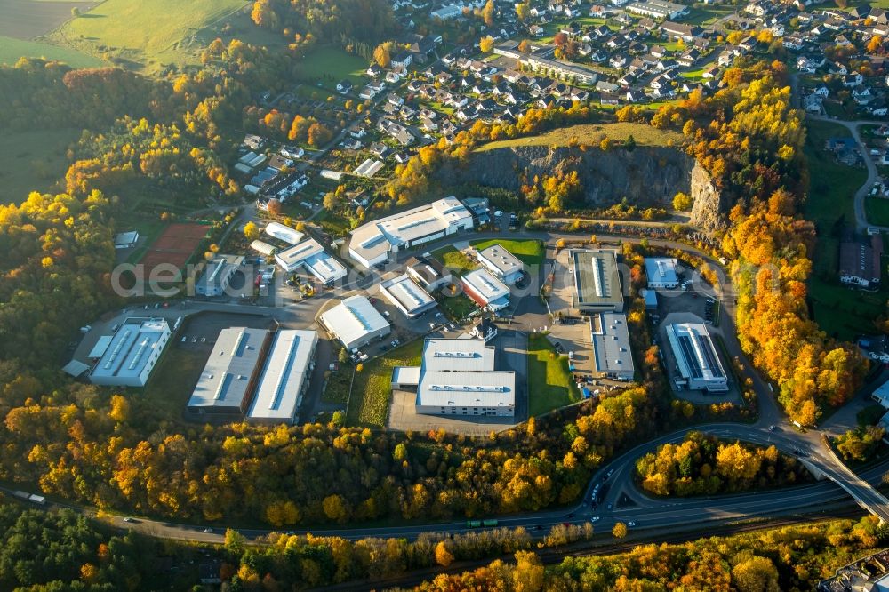 Aerial image Heggen - Industrial estate and company settlement Zum Elberskamp on the riverbank of the Bigge in Heggen in the state of North Rhine-Westphalia