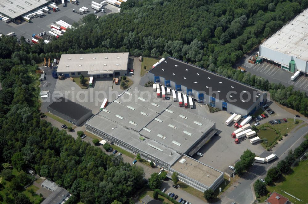 Aerial image Unna - Gewerbehof im Industriegebiet Nord mit zwei Logistikhallen (2000 und 33254 qm), Bürogebäude mit Lagerhalle (7366 qm) und Lager- und Produktionshalle (550 qm) Adresse: Dreherst. 9-13, 59425 Unna; Vermietung / Verwaltung: Unternehmensgruppe Markus Gerold, An der Vaerstbrücke 1, 59425 Unna, Tel. +49(0)2303 25036-26, Fax +49(0)2303 25036-27, E-Mail: info@markus-gerold.de